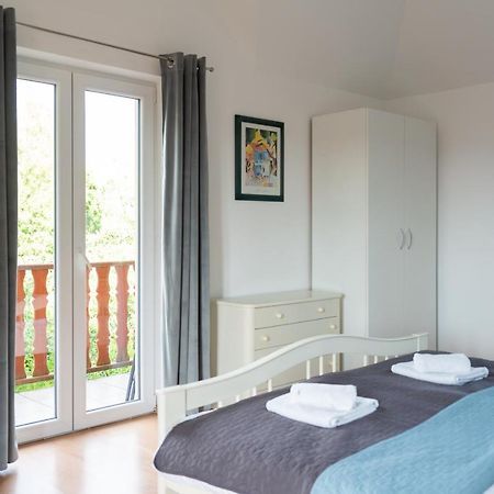 Apartament Green Hill Z Balkonem I Widokiem Na Karkonosze - Space Apart Jelenia Góra Kültér fotó