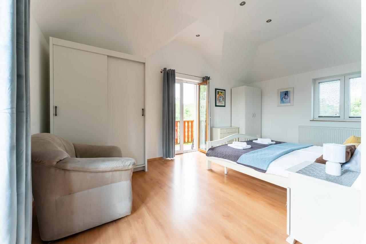 Apartament Green Hill Z Balkonem I Widokiem Na Karkonosze - Space Apart Jelenia Góra Kültér fotó