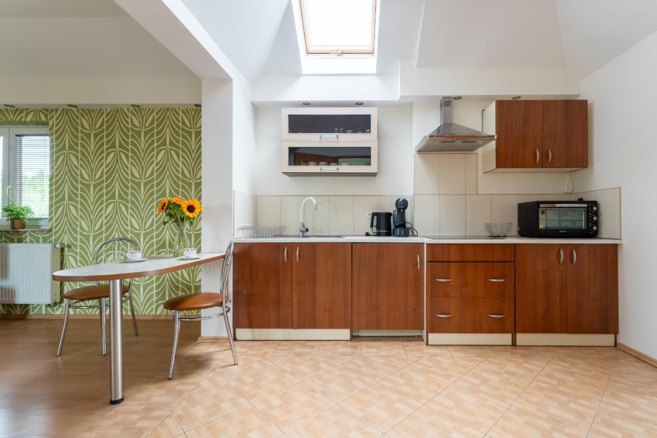 Apartament Green Hill Z Balkonem I Widokiem Na Karkonosze - Space Apart Jelenia Góra Kültér fotó